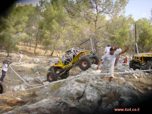 תמונות מהמחזור הרביעי בליגת היוקוהמה-  און ליין מהשטח