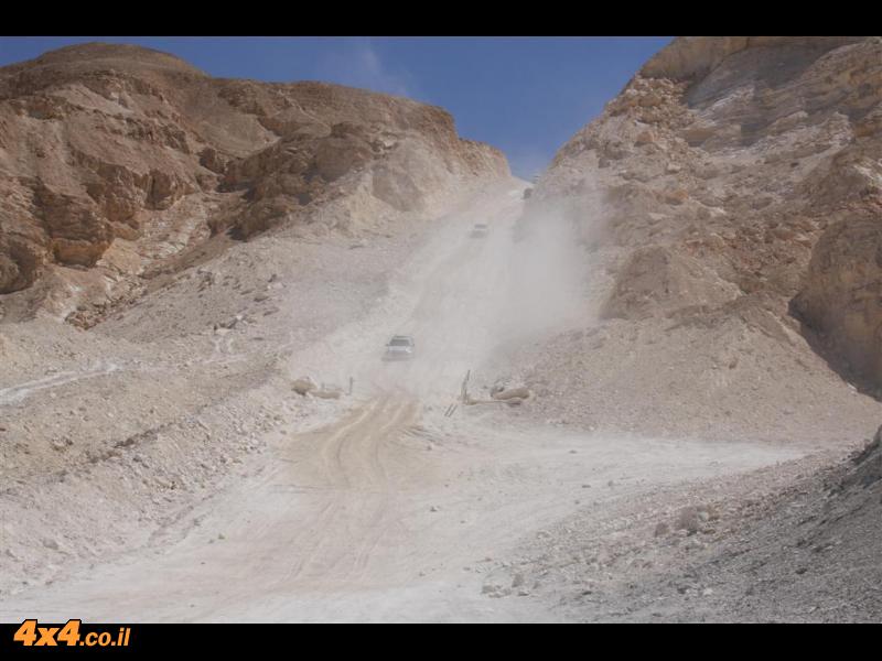 תמונות ורשמים מטיול ג'יפים למצפה רמון ולעין עקב  8/8/09 